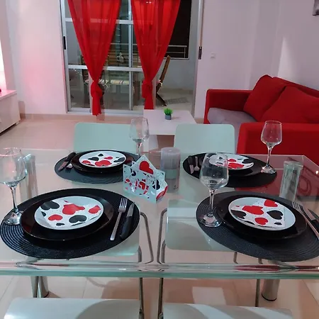 Perla Del Mar 아파트 *